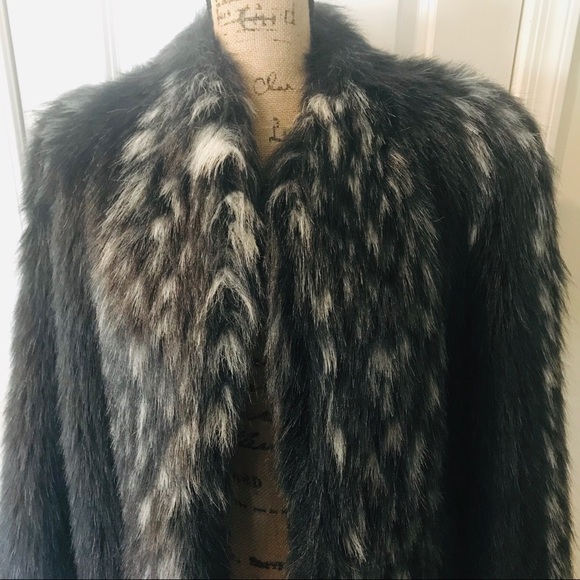 Vintage Black & Gray Faux Fur Women’s Gorgeous Coat size M - Picture 6 of 16